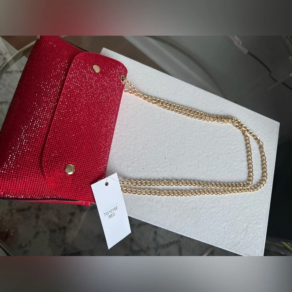 Elegant Red Clutch with Gold Chain